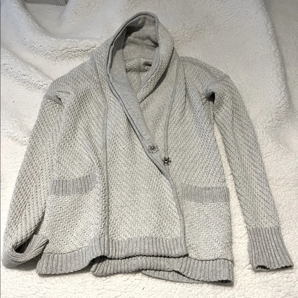 Lululemon button down sweater - Picture 1 of 4
